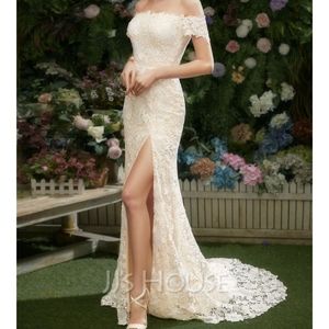TRUMPET MERMAID OFF SHOULDER WEDDING DRESS